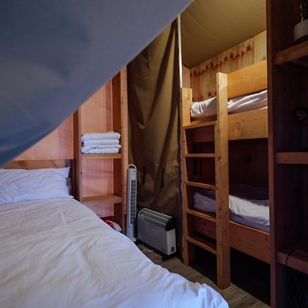 Sunset Retreats Safari Tent Ombersley Exterior photo